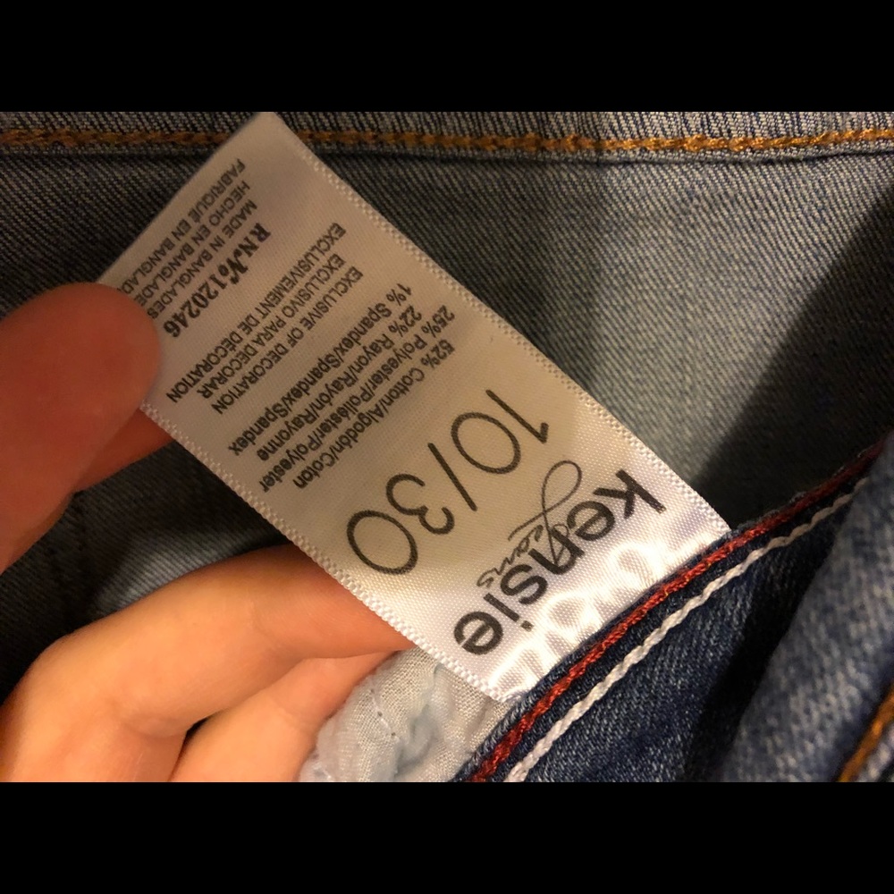 Kenzie Jeans. Never worn.